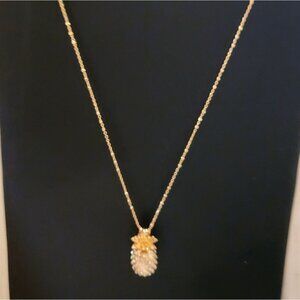 Banana Republic gold tone pineapple necklace tropical vacation whimsical